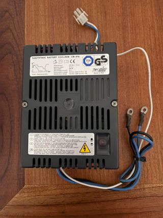 Cargador Batería Electrónico CBE 516