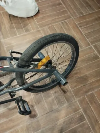 Bicicleta BMX Infantil