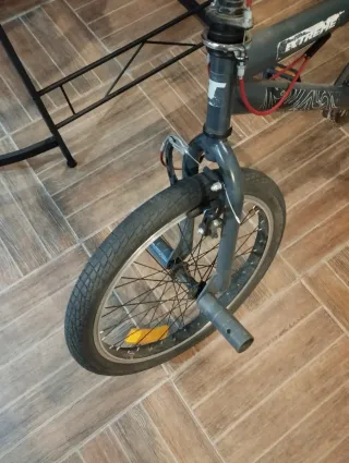 Bicicleta BMX Infantil