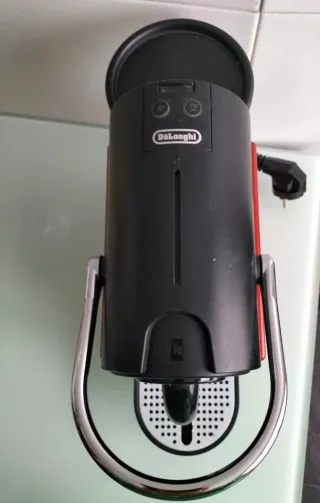 Cafetera Nespresso Pixie Roja