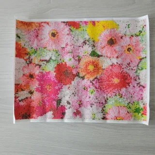 Cuadro flores multicolor hecho perlitas plastico