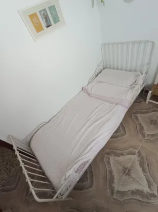 Cama extensible blanca Ikea *BUEN PRECIO*