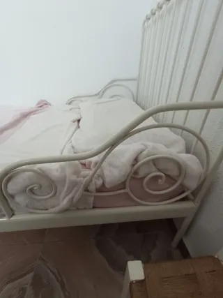 Cama extensible blanca Ikea *BUEN PRECIO*