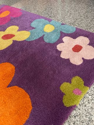 Alfombra Zara Home Flores Morada Lana