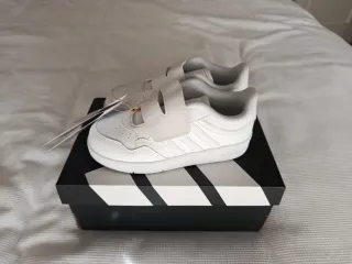 Zapatillas Adidas niño blancas 27