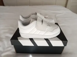 Zapatillas Adidas niño blancas 27