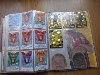 ÁLBUM ARCHIVADOR ADRENALYN 2023-24 + 497 CARTAS