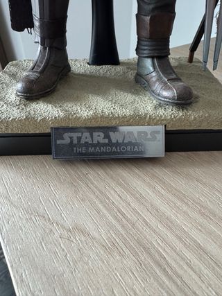 Figura Star Wars Mandalorian Hot Toys 1/6