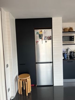 Muebles Cocina Negro y Plata + electrodomesticos