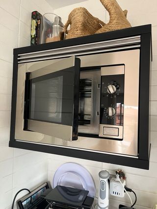 Muebles Cocina Negro y Plata + electrodomesticos