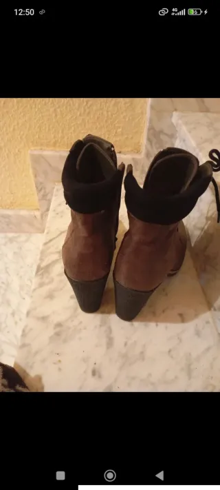 Stivaletti con tacco verde militare, taglia 38