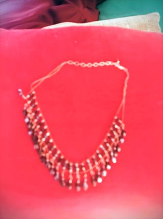 Collar vintage plateado con cuentas