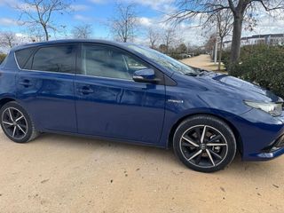 Toyota Auris 1.8  140H hybrid feel automatico