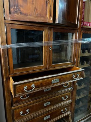 Alacena antigua madera maciza vitrina