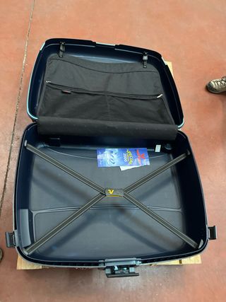 Maleta Roncato Azul.