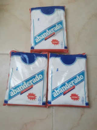 Camiseta térmica manga larga T. 60 (3 pares)