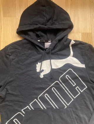 Sudadera Puma Negra con Logo Grande