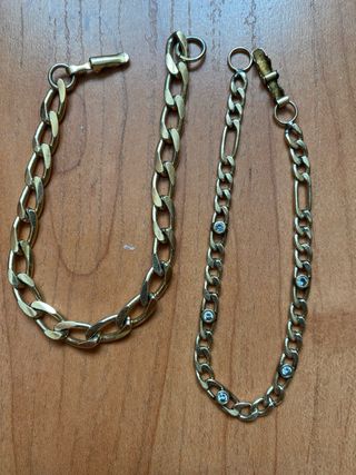 Pulsera de oro  chapado con eslabones y detalles