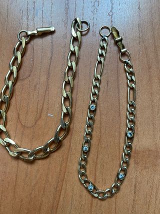 Pulsera de oro  chapado con eslabones y detalles