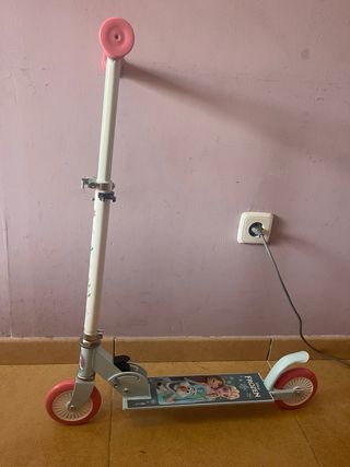 Patinete Frozen niña sin estrenar