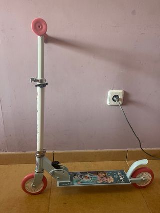 Patinete Frozen niña sin estrenar