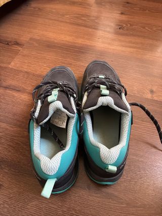 Botas de senderismo Quechua Talla 38  Con etiqueta
