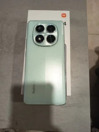 Xiaomi Redmi Note 14 Pro 5G verde menta.
