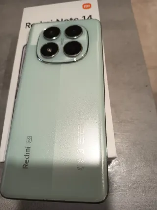 Xiaomi Redmi Note 14 Pro 5G verde menta.