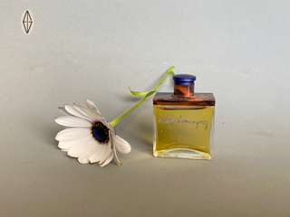 Miniatura EAU DE TOILETTE, de Adolfo Dominguez