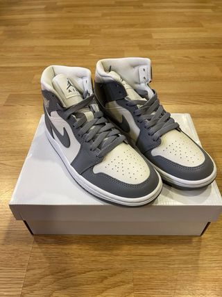 Jordan 1 Mid Stealth Gris Blanco