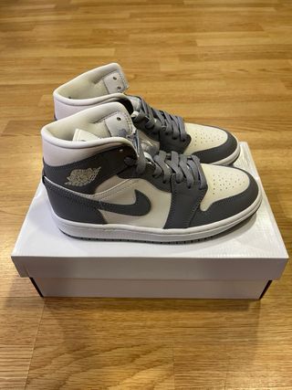 Jordan 1 Mid Stealth Gris Blanco