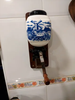 Molinillo de café vintage cerámica azul