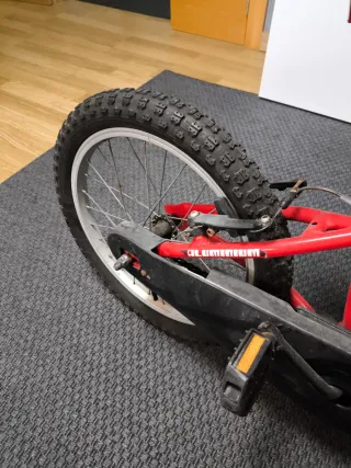 Bicicleta Monty 20'' Roja