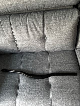 Manillar de bicicleta negro