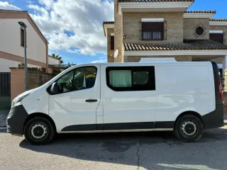 Opel Vivaro H1L2 camper (tengo fila trasera)
