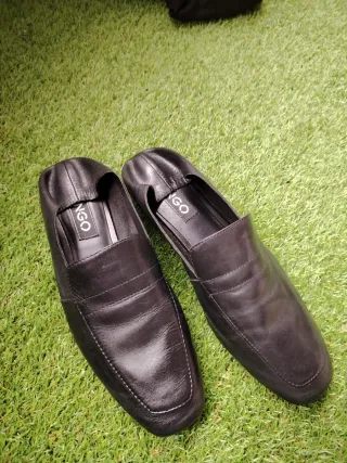 Zapatos de piel negros Mango