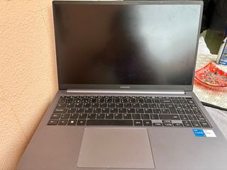 Samsung Galaxy Book 4 Ordenador Portátil