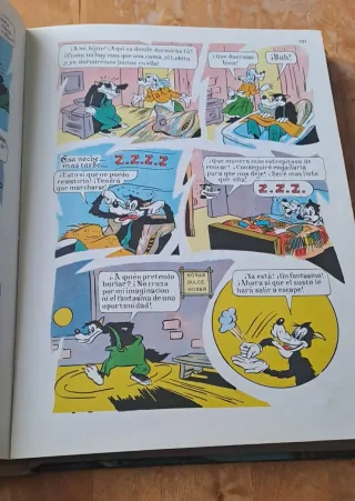 Libro antiguo Walt Disney 1968