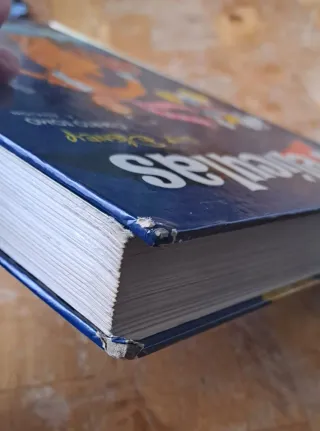 Libro antiguo Walt Disney 1968