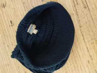 Cappello donna lavorato a maglia