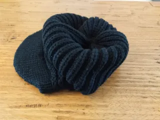 Cappello donna lavorato a maglia