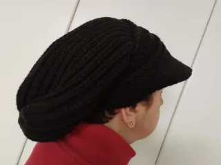 Cappello donna lavorato a maglia