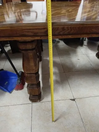 Mesa de comedor de madera maciza con 4 sillas