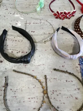 Lote Diademas y Cintas Pelo Mayoral Desigual