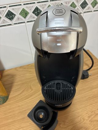 Cafetera Dolce Gusto Plata