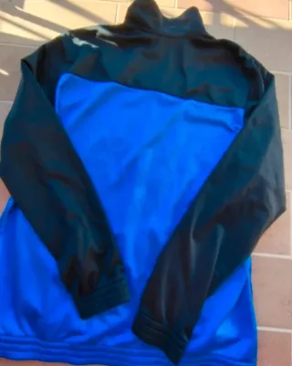 Giacca sportiva Adidas blu e nera