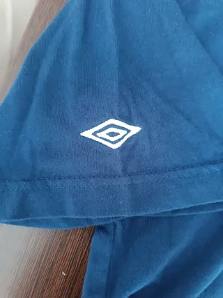 Camiseta Umbro Vintage Azul
