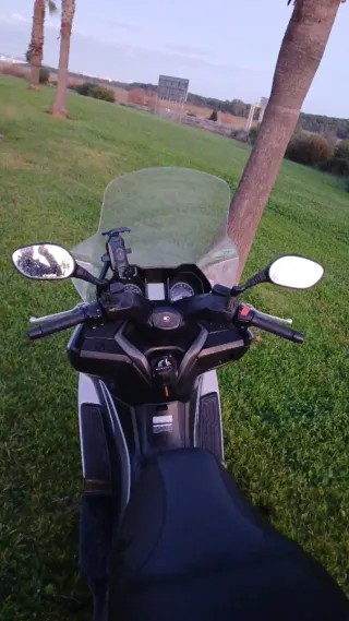 Kymco Grand Dink 300cc Maxiscooter