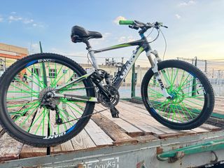 Bicicleta Montaña Giant Full Suspension