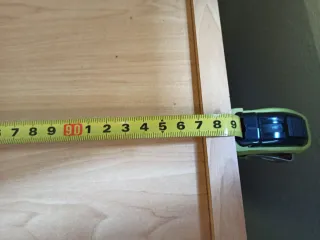 Escritorio de madera con cajones